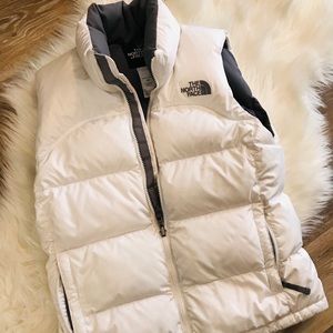 Women’s northface 700 down vest